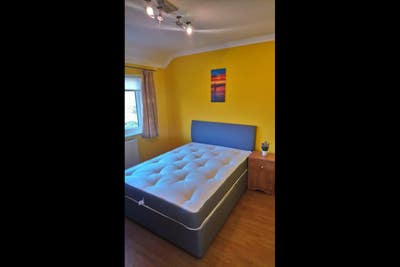 Double Room in Sutton Main Photo