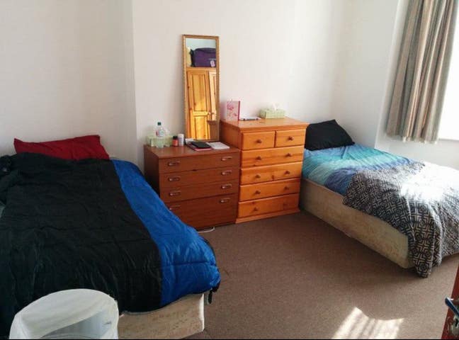 Shared in big double room with Job (NI)  Main Photo