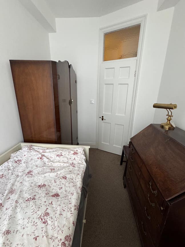Quiet room in W2 near Paddington bills included  Main Photo