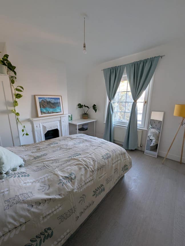 *🏡 Newly Furnished Double Bedroom, Croydon* Main Photo