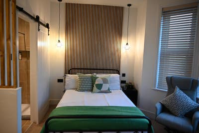 Available  5Th August - Stunning Studio Flat Main Photo