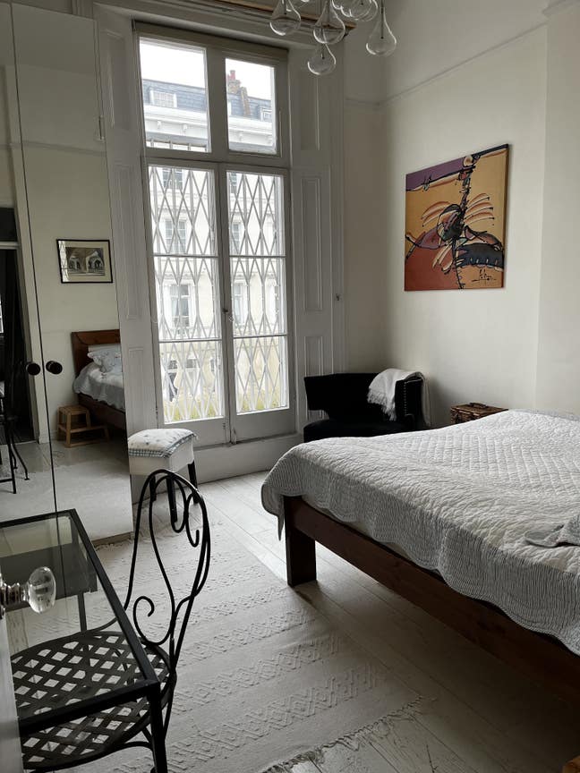 Huge bright double in SW1 Monday-Friday flat share Main Photo