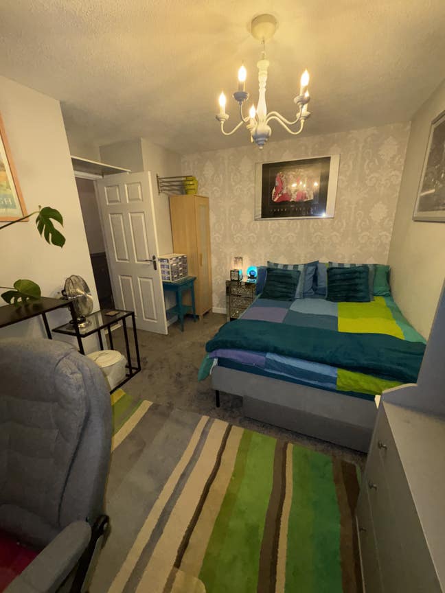 Single room East Bristol Main Photo