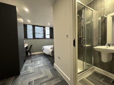 Graduation House NG9 Beeston - En-suite Rooms Main Photo