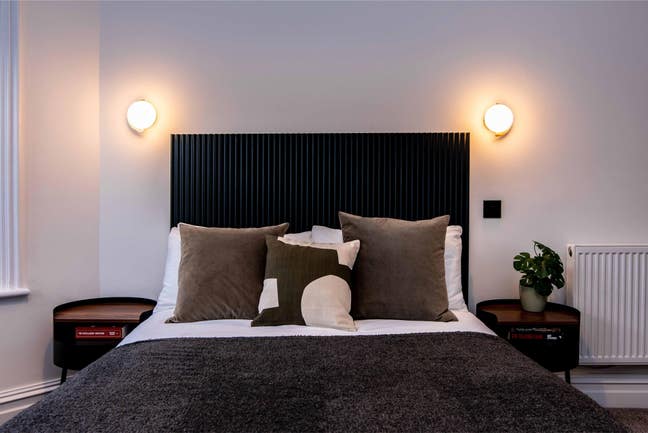 Brand new professional shared home Main Photo