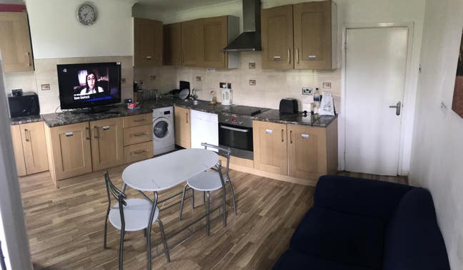 Amazing Double Room 5 Min from Putney Main Photo