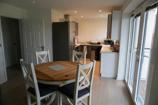 Double room. All bills included. Main Photo