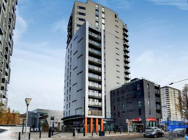 Luxury 3 bed, 2 bath apartment, Poplar E14 Main Photo
