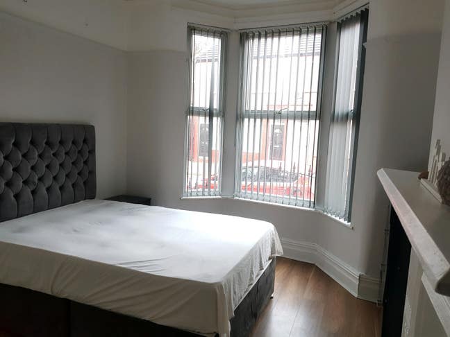 Low Deposit Option! - Double Room in L4 Anfield Main Photo