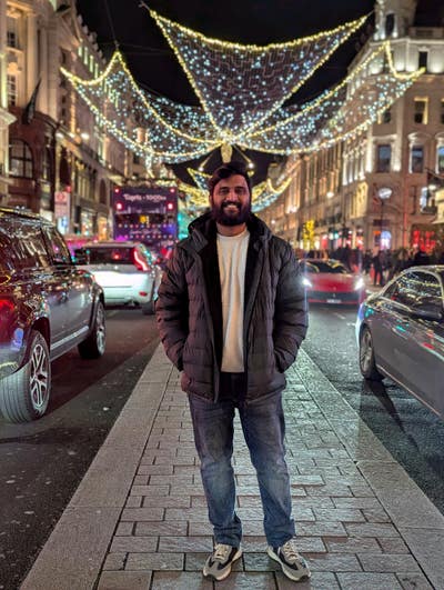 Working professional looking for 1-2BHK Main Photo
