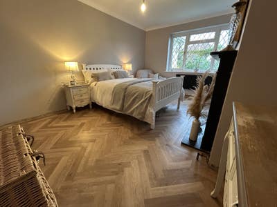 Large Newley Refurbished Double Bedroom Available  Main Photo