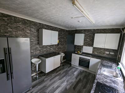 Room to let near town center Main Photo