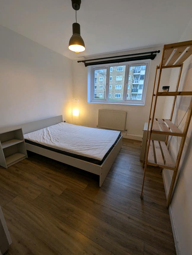 Double bedroom in Putney Main Photo