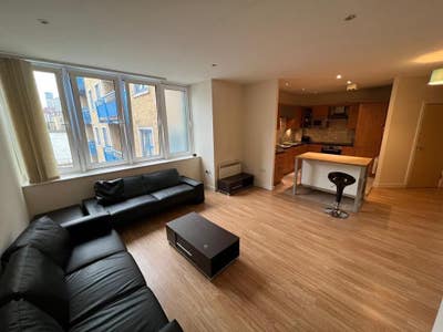 Available Now Riverside  Double Room Canada Water  Main Photo