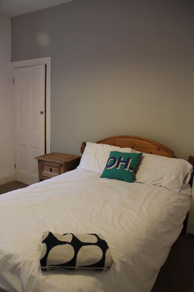 Shared House for Students & Professionals!  Main Photo