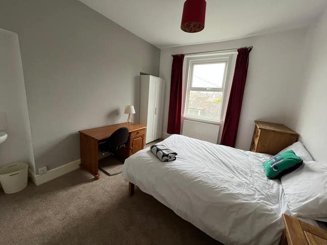 6 Bed Shared House for Students & Professionals Main Photo