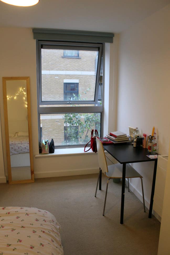 Fabulous Double Room in Bricklane E1 Main Photo