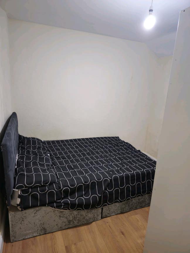 Furnished Double Room  Main Photo