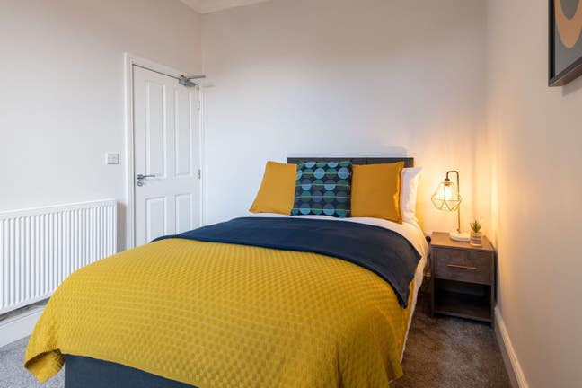 Good sized Furnished Double Room All Bills Incl Main Photo