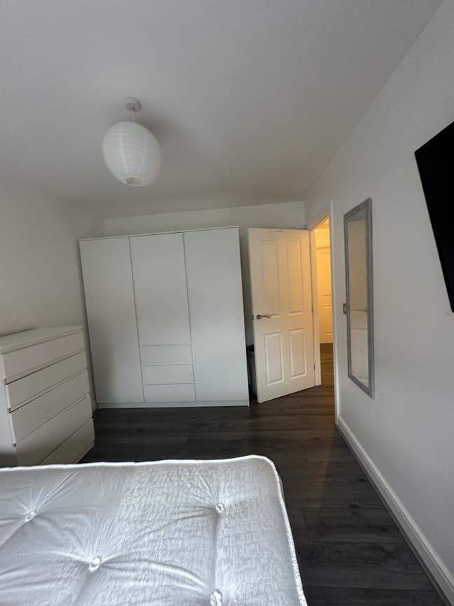 Amazing EN-SUITE room near city bill Inclusive  Main Photo