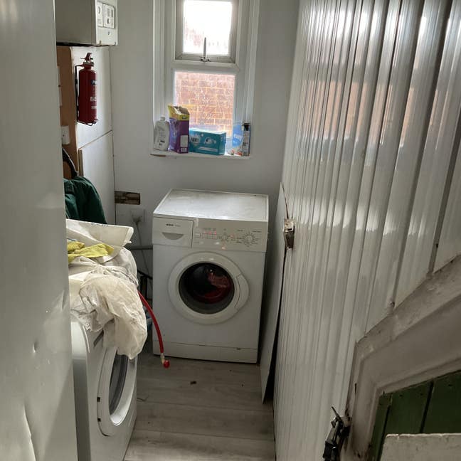 Southall town centre large double room 5 mins high Main Photo