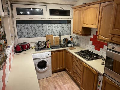 5/6Bed House Share near Roehampton Uni & Kingston Main Photo
