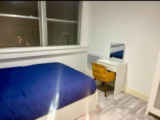 Double Bedroom  Main Photo