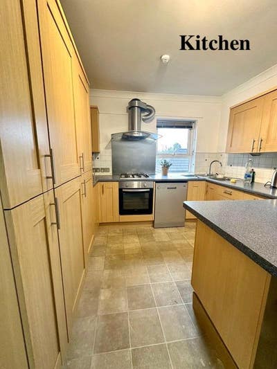 Spacious Double Room in Maidenhead-SL6 1EX- 127 Main Photo