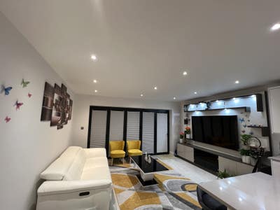En-suite Double room  in a quite house Main Photo