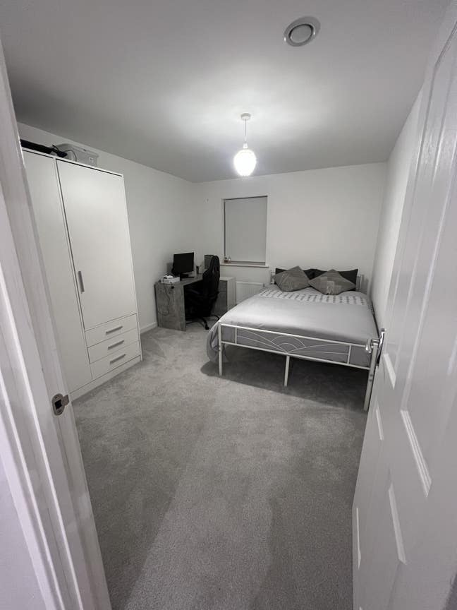 Double room to rent in Forge wood.  Main Photo