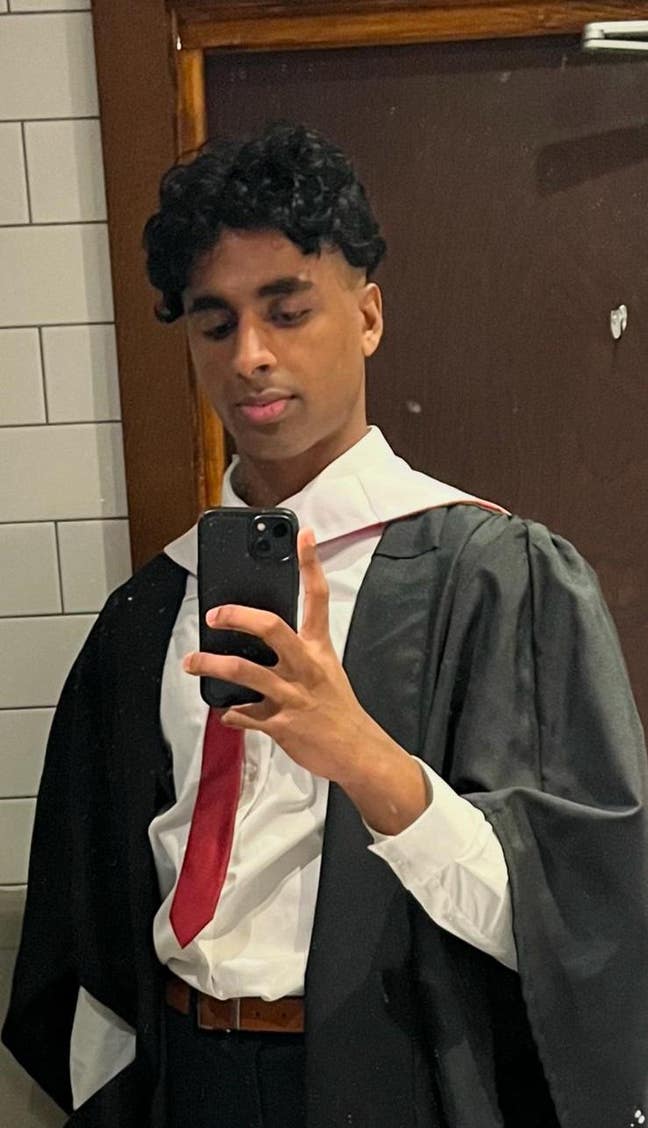 Hi! I'm Jakir Main Photo