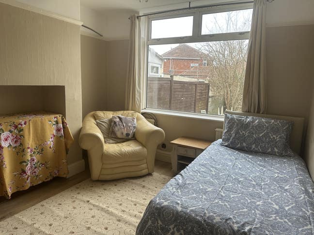 Ground floor room NO DEPOSIT  Main Photo