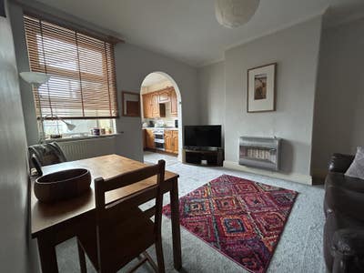 Chesterfield centre double rm &pound;500pm bills inc Main Photo
