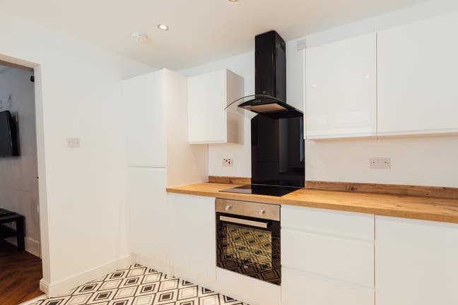 5 Bed Student House Share Main Photo