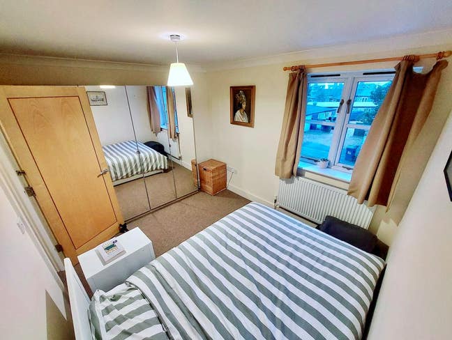 Double room in city centre house Main Photo