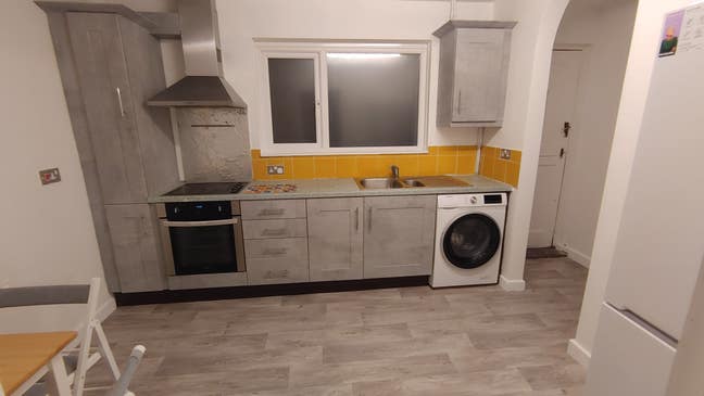 BS4 one double bedroom in shared house £550 Main Photo