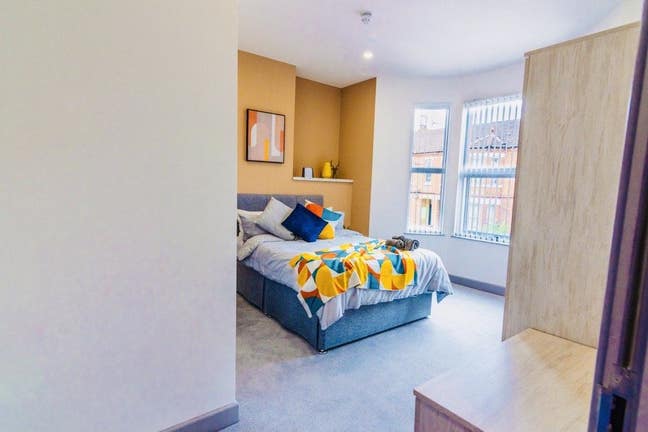 Luxury House in CV1 Coventry Main Photo
