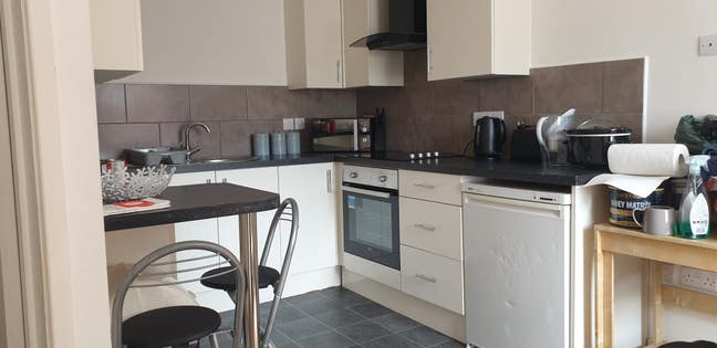 Studio self contained flat Main Photo