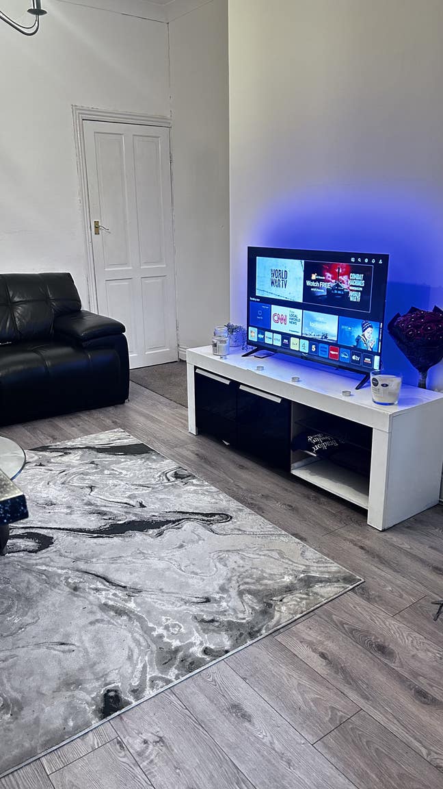 Room for rent - BD2 Main Photo
