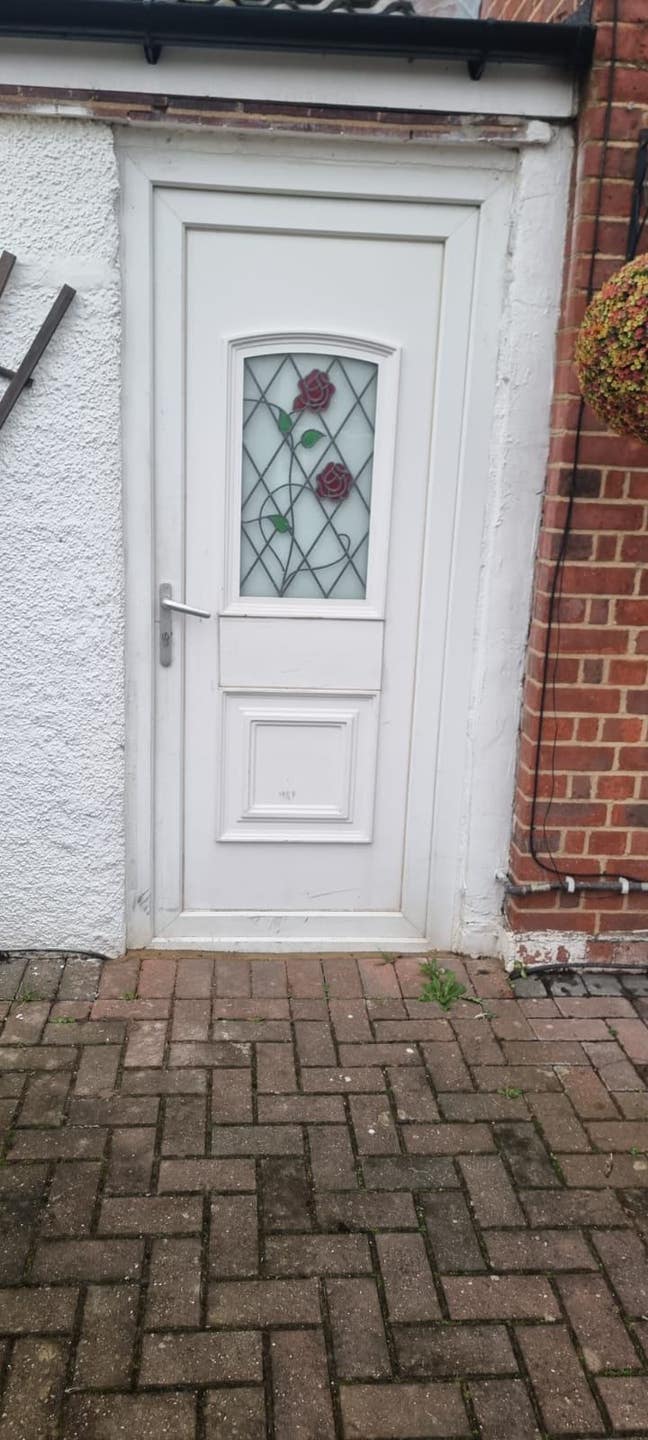 One double room to let  Main Photo