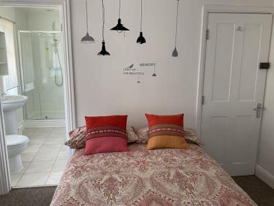 Double en suite near the centre Main Photo