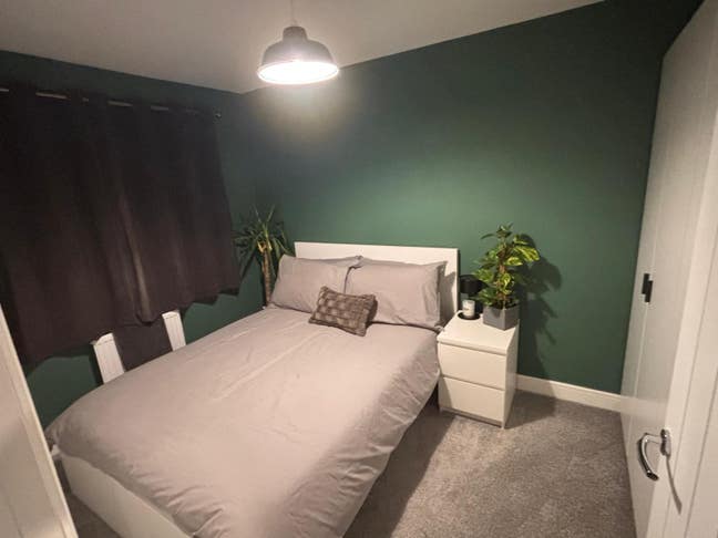 Spacious Double Room Available in Quiet Cul-de-Sac Main Photo