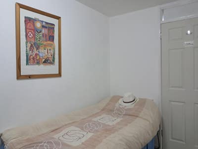 Single bedroom with lovely rear garden. Main Photo