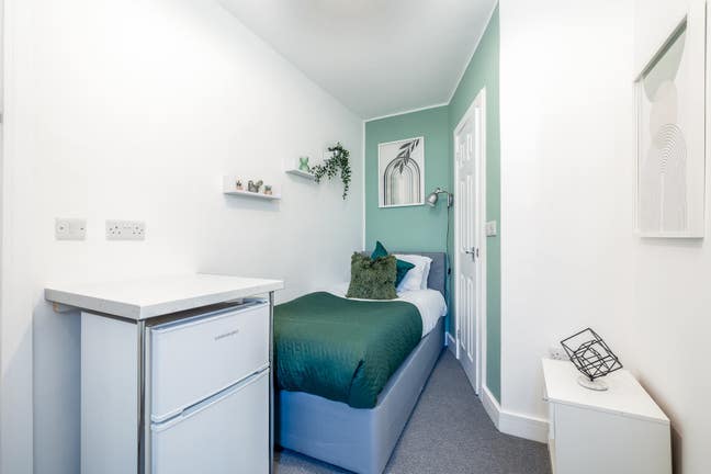      🏠Double en suite room on Jodrell Street🏠 Main Photo