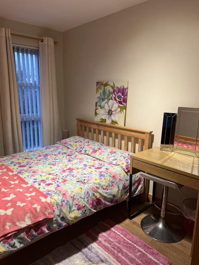 Room for rent  Main Photo