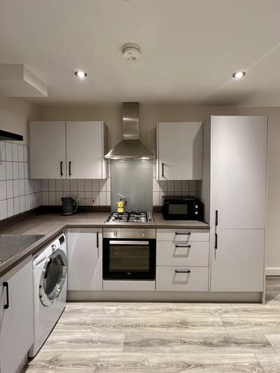 Spacious 1-Bedroom Apt in Belfast City Centre Main Photo