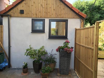 Short term rental available in Brislington  Main Photo