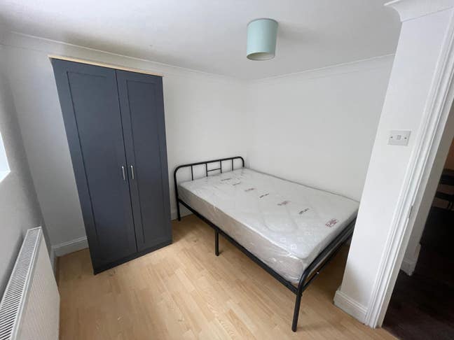 🌟 Charming House with Back Garden in Leyton 🌟 Main Photo