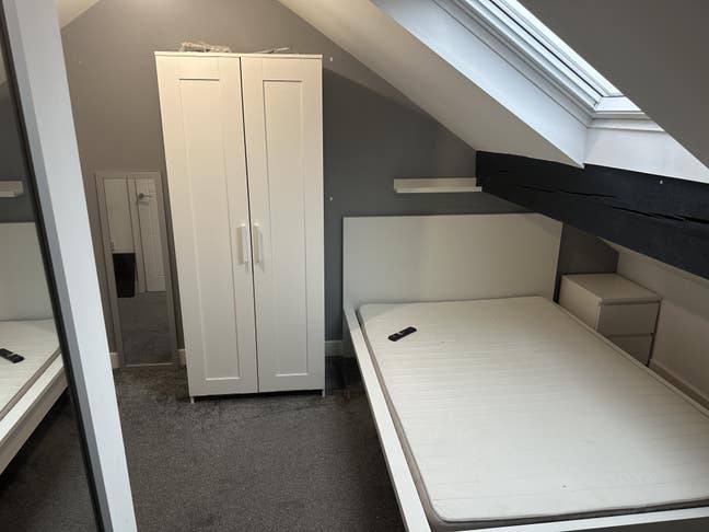 Beautiful en-suite in Salford!  Main Photo