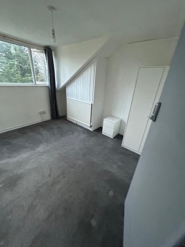 Double room available for rent bishops stortford Main Photo